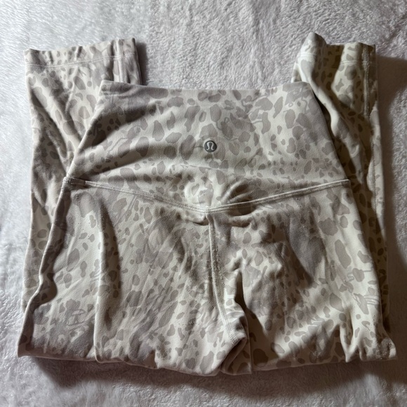 Lululemon Athletica Cream Leopard Leggings - Picture 2 of 3